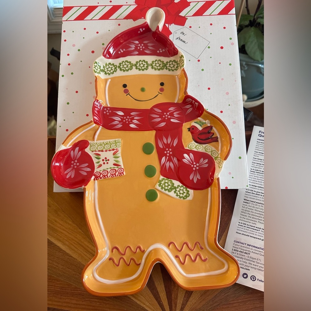 NIB Gingerbread Man Temptations Serving Platter Dish
